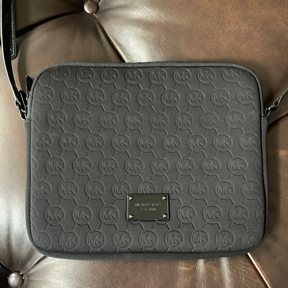 Micheal Kors ipad case